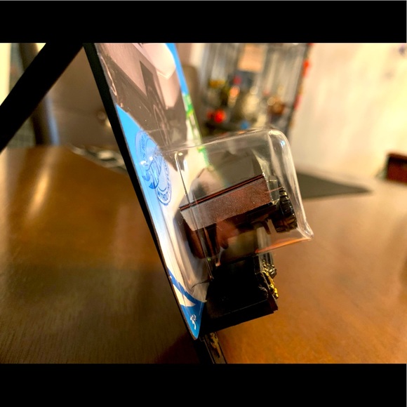 HOT WHEELS Tesla Cybertruck - Picture 4 of 4